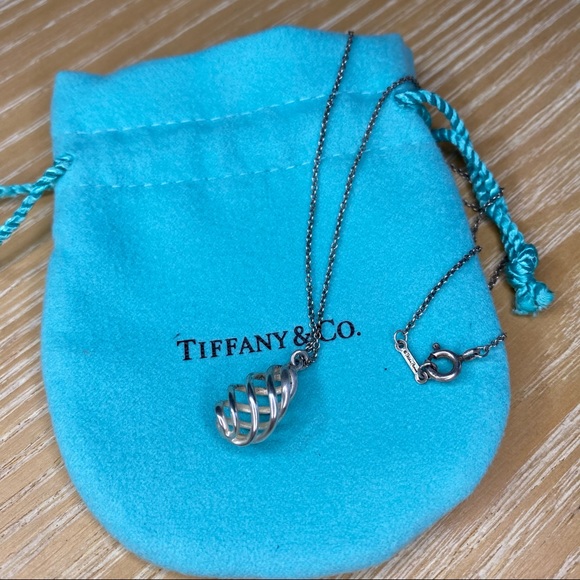 Tiffany & Co. Jewelry - Tiffany Venezia Luce Mini Pendant Necklace